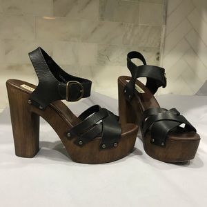Steve Madden Veniicee Leather Wood Platform Sandal